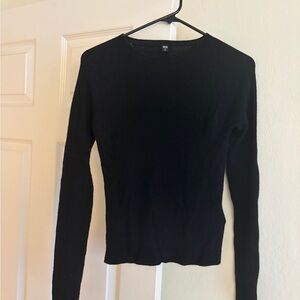 Uniqlo Black Ribbed Knit Sweater